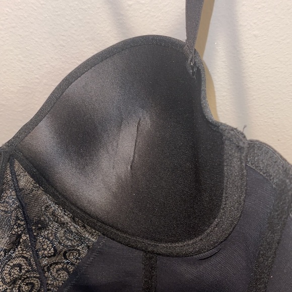 ❤️NEW!!!❤️Strm Line Shaping Cami. 36C. - Picture 14 of 16